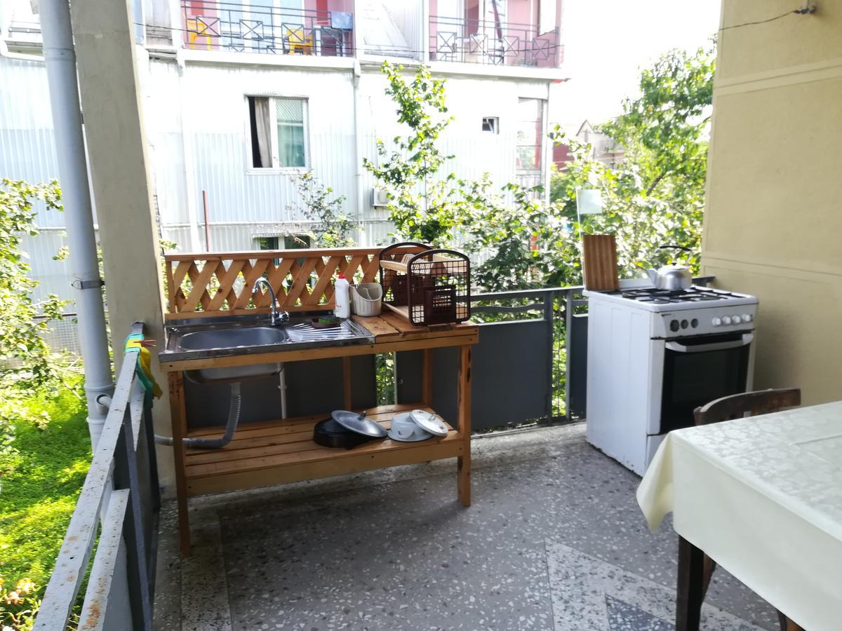 Guest House Of Givi Kobuleti Exterior foto